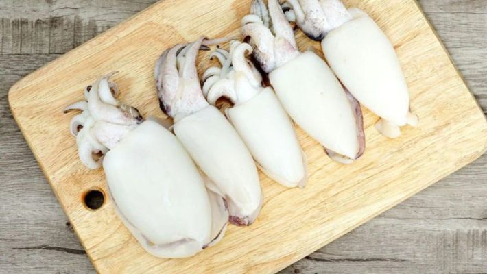 Mực nang Phú Quốc nguyên con làm sạch 300g+/con - kg 4 Mực nang Phú Quốc nguyên con làm sạch 300g+/con - kg